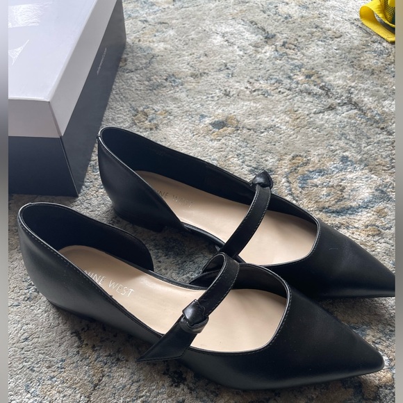 Nine West Women's Luso Pointy Toe Slip-on Dress Flats Black Size 8.5 - Picture 4 of 6